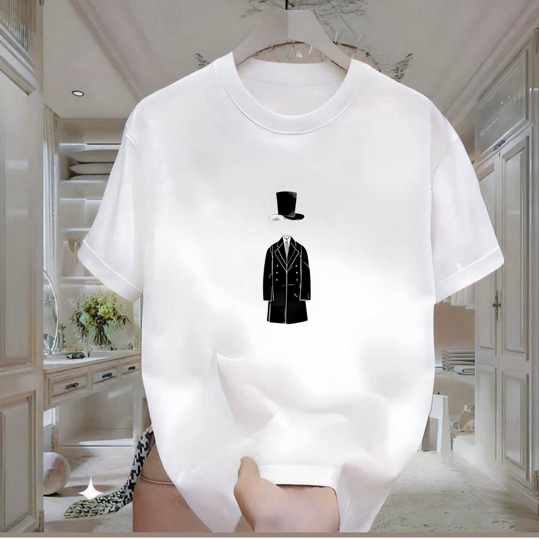 Man with Hat Printed Tshirt